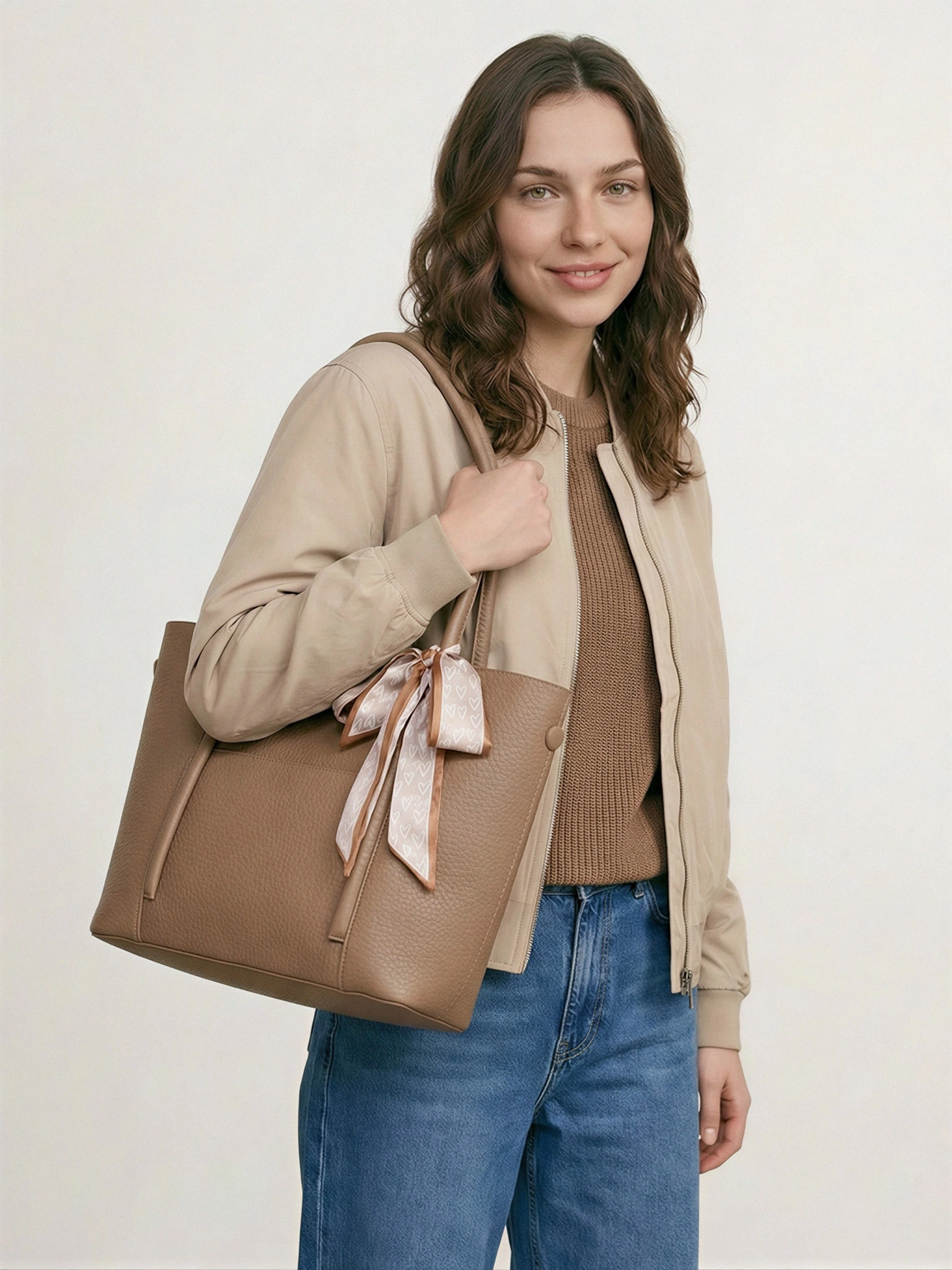 Сумка-тоут с декоративным платком в ассортименте